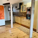 Beautiful 3-bed In Holiday home *