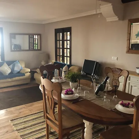 Сasa de vacaciones Beautiful 3-bed In