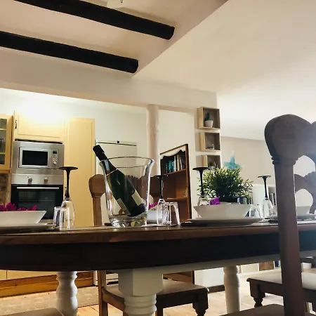 Hébergement de vacances Beautiful 3-bed In *