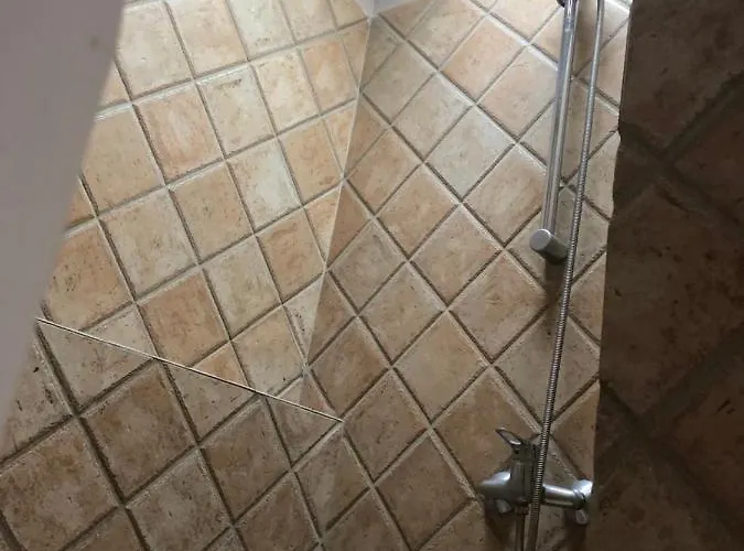 Beautiful 3-bed In Mácher